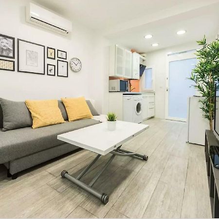 Apartamento Tirso De Molina Madrid Bagian luar foto