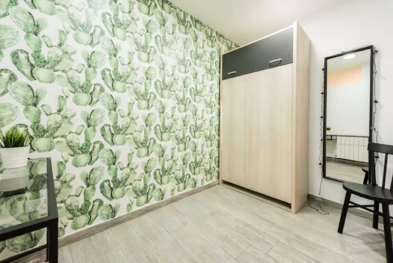 Apartamento Tirso De Molina Madrid Bagian luar foto