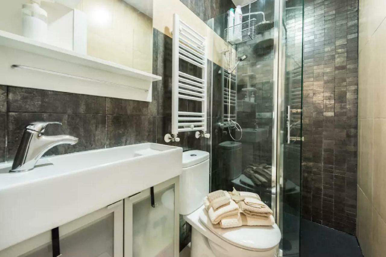 Apartamento Tirso De Molina Madrid Bagian luar foto